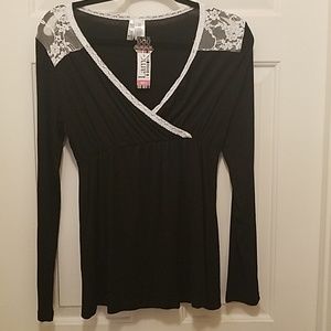 💚 NWT Lamaze Nursing Pajama Top